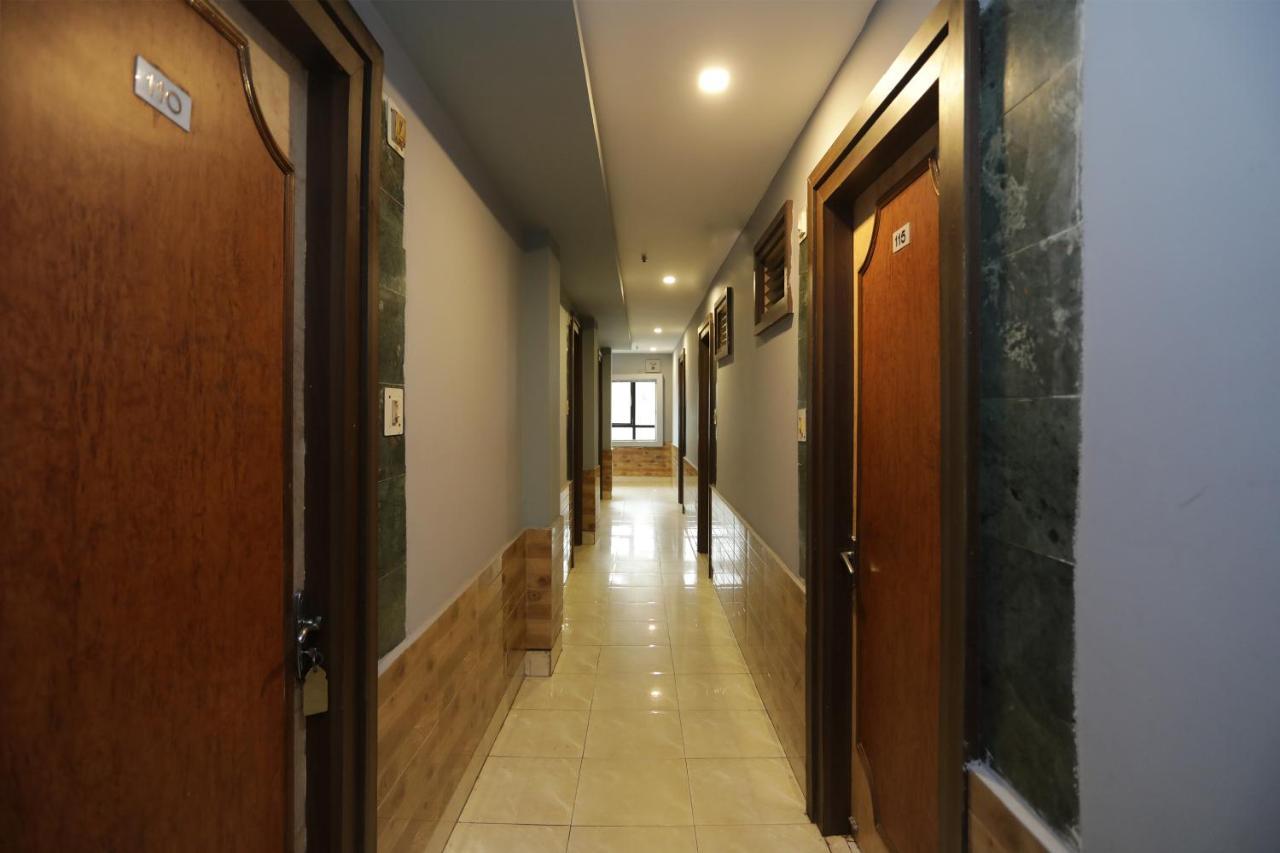 Oyo 4065 Hotel Richi Bhubaneswar Exterior foto